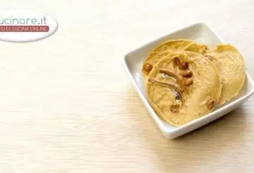 REMPEYEC KACANG (SFOGLIATINE ALLE ARACHIDI)