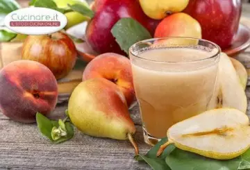SMOOTHIE ALLA PERA E SPEZIE