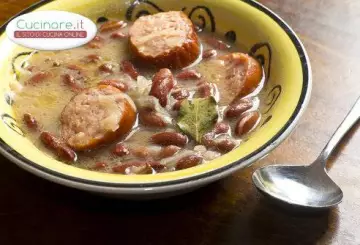 ZUPPA CON FAGIOLI E WURSTEL