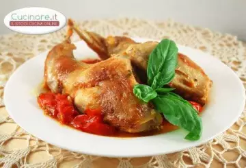 COSCE DI CONIGLIO CON SPECK E POMODORO