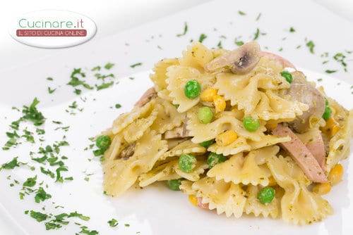 Farfalle con Mais e Funghi