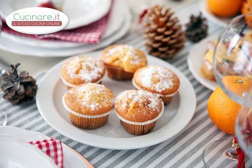 Muffin al cioccolato bianco e t