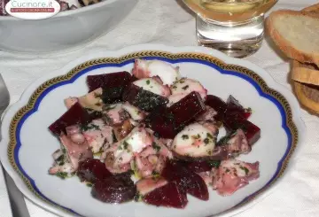 POLPO CON BARBABIETOLE ROSSE