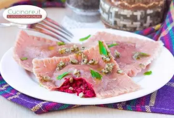 RAVIOLI ALLE BARBABIETOLE ROSSE