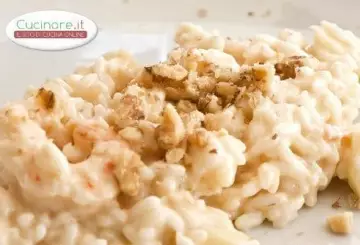 RISOTTO AL CASTELMAGNO CON LE NOCI