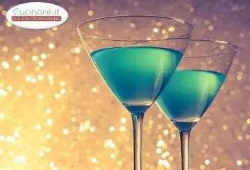 BLUE CHAMPAGNE