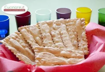 CHIACCHIERE SALATE