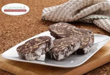SALAME COCCO E CIOCCOLATO: IL DOLCE DI NONNA PAPERA
