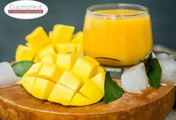 SMOOTHIE MIELE E MANGO