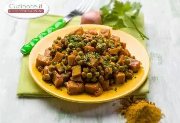 SPEZZATINO DI SEITAN CON PISELLI