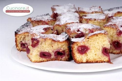 Torta con Amarena e Cocco, dolce tutto da gustare