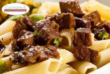 PENNE E SPEZZATINO