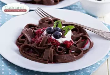 TAGLIATELLE AL CIOCCOLATO