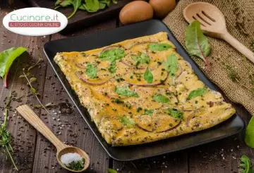 TRANCI DI FRITTATA AL FORNO