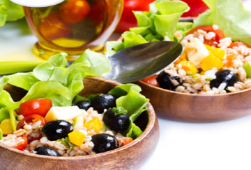 INSALATA DI FARRO CON TONNO E VERDURE