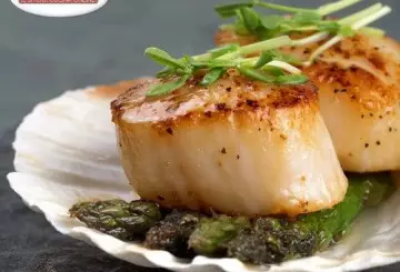 CAPESANTE CON ASPARAGI