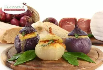 CIPOLLE RIPIENE AL FORNO