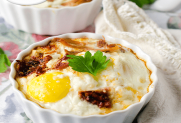 COCOTTE DI UOVA E FORMAGGIO