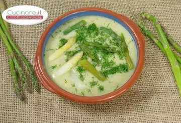 CREMA DI ASPARAGI VERDI E BIANCHI