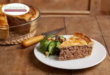 TORTA SALATA CON MANZO E LONZA CANADESE (TOURTIÈRE)