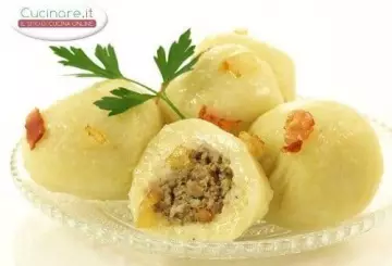 GNOCCHI RIPIENI DI SALSICCIA