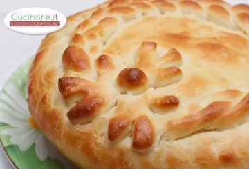 TORTA SALATA CON NASELLO, OLIVE E POMODORINI