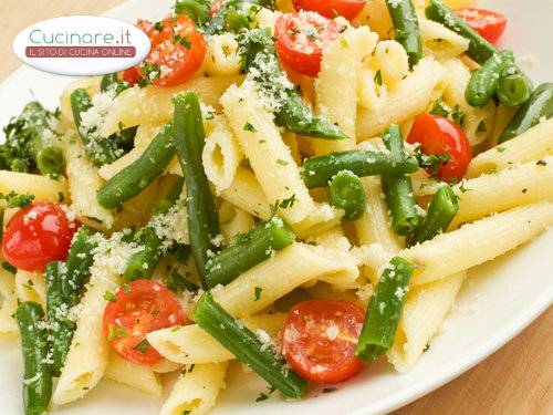 Insalata di pasta con fagiolini Insalata di pasta con fagiolini