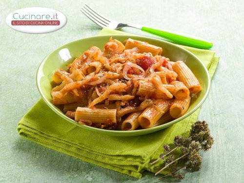 Maccheroni con cipolle