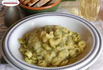MINESTRA ASCIUTTA CON PASTA AL PESTO
