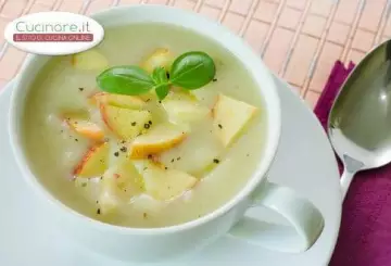 ZUPPA DI MELE