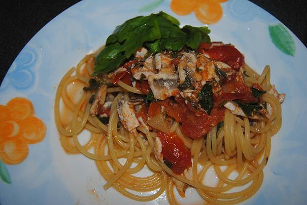 Spaghetti con Alici e Pomodorini