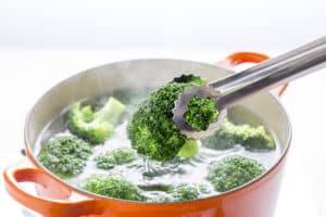 Fagottini Broccoli e Ricotta preparazione 1