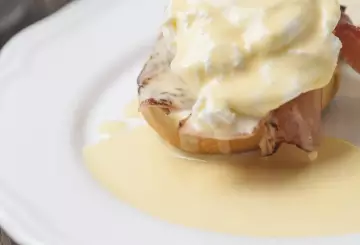 PROFITEROLES SALATI