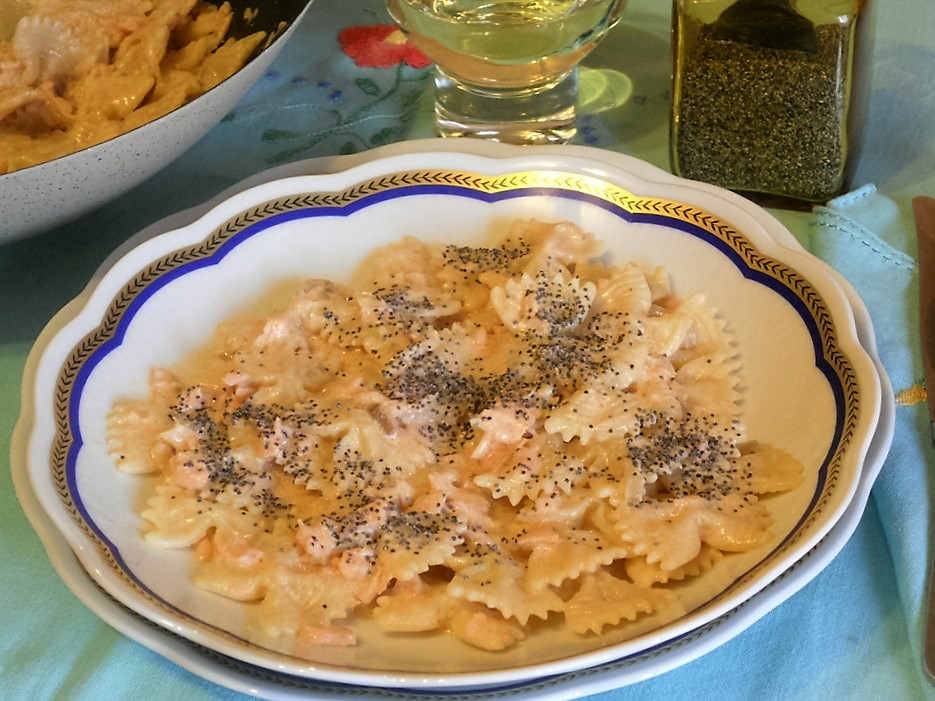 Farfalle al salmone