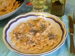 Farfalle al salmone preparazione 10