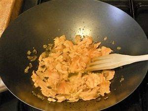 Farfalle al salmone preparazione 2