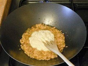 Farfalle al salmone preparazione 4