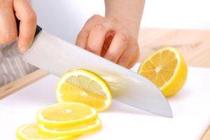 tagliare-limone-2