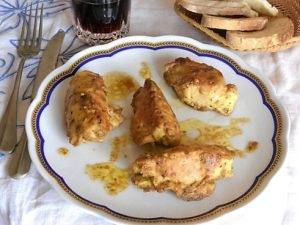 Involtini di pollo dorati con uova preparazione 10