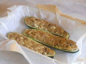 Zucchine ripiene di tonno preparazione 10