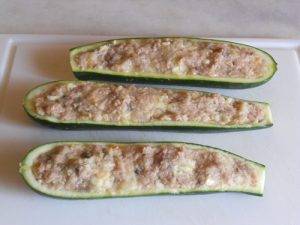 Zucchine ripiene di tonno preparazione 8