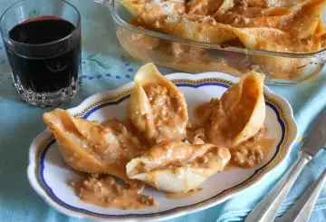 CONCHIGLIONI RIPIENI DI CARNE
