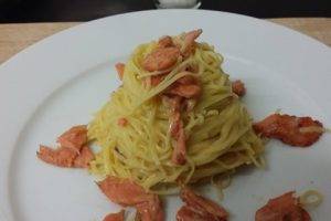 Tagliolini al salmone