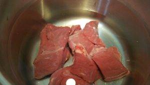 Brodo di carne preparazione 0