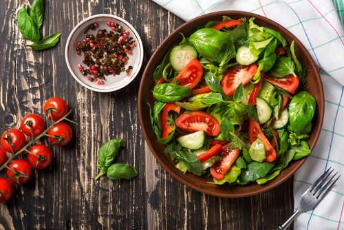 Inventore dell' insalata: il piatto più diffuso al mondo