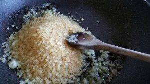 Risotto al Limone, semplice ed economico! preparazione 3