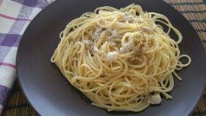 Cacio e pepe, un primo piatto facile e veloce preparazione 5