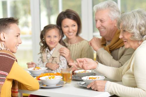 Bambini al ristorante, consigli per un'esperienza senza stress