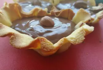 CESTINI DI PASTA FROLLA ALLA NUTELLA E NOCCIOLE