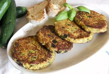 HAMBURGER DI ZUCCHINE, UN PIACEVOLE SECONDO DI VERDURE